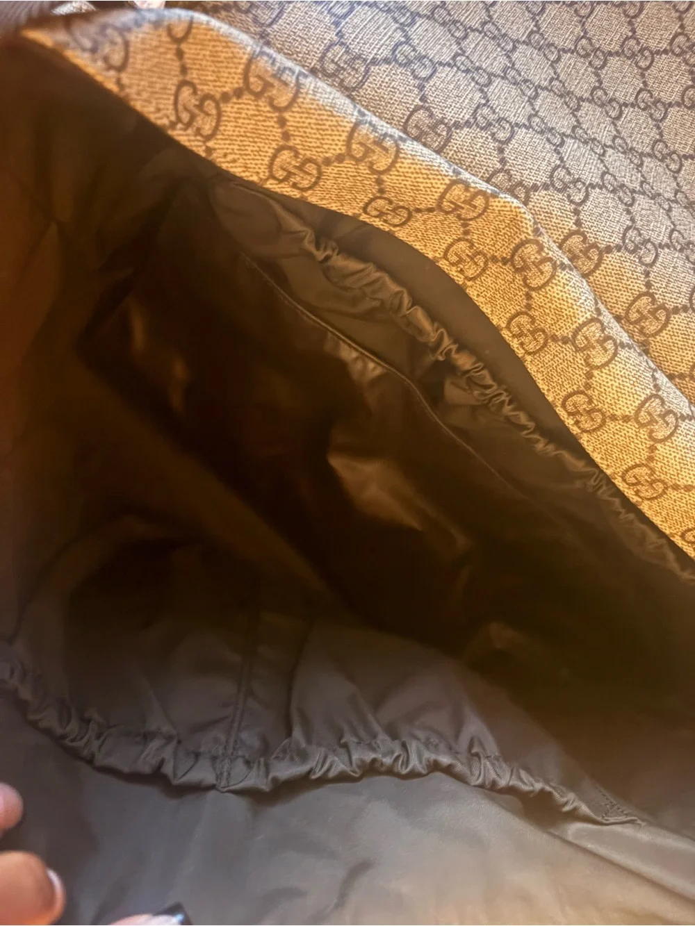 Gucci classic gg